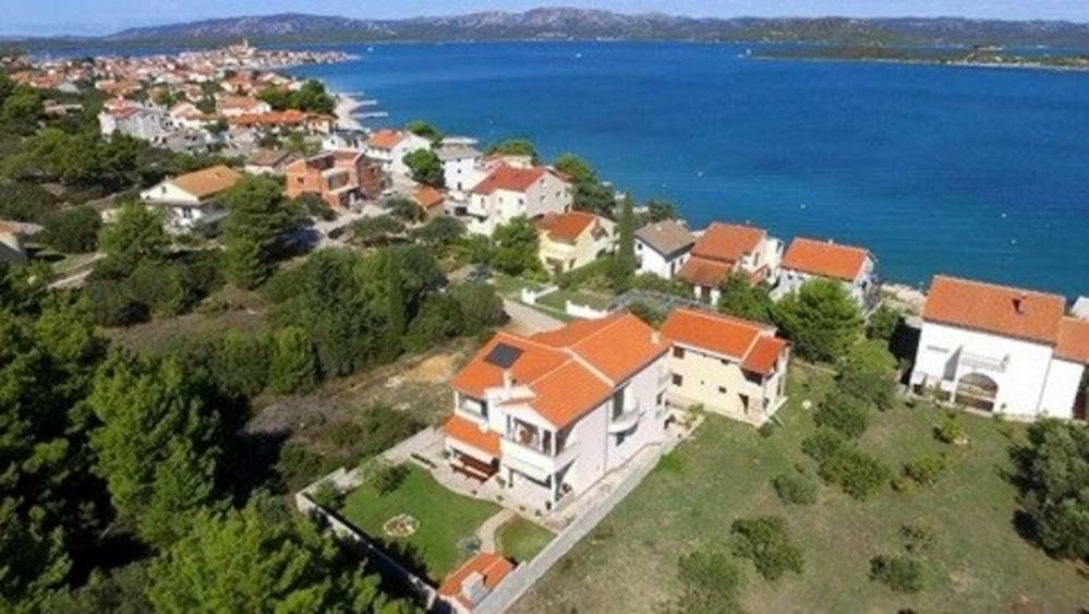 Apartments Nada Betina  Bagian luar foto